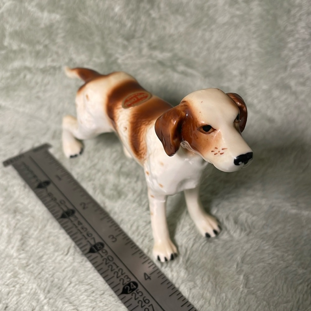 Bone China Pointer Dog from MOMS COLLECTION